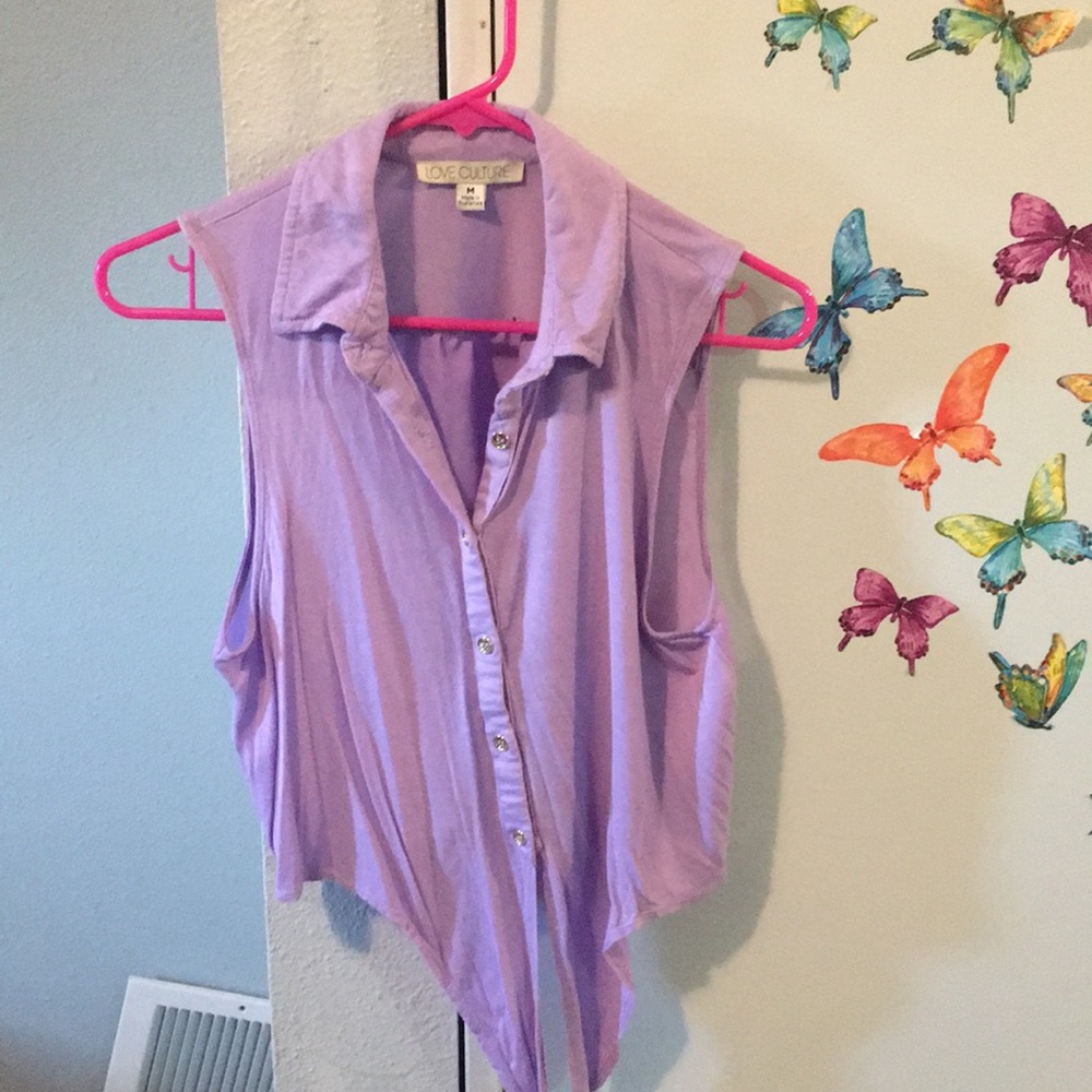 Love culture crop top